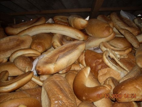 epar-cakes-and-bread