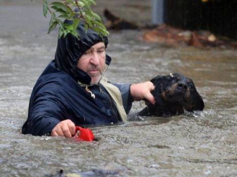 serbia floods man rescue